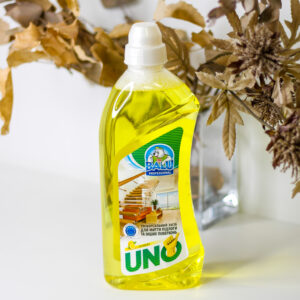 Универсальное средство для мытья пола и других поверхностей "Лимон" BALU UNO, 1л.