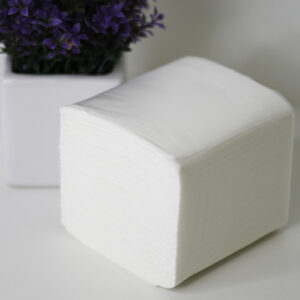 Серветки паперові білі 33*33 см,1/4 склад.1сл, 100шт/уп