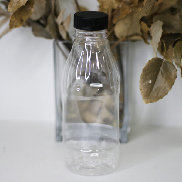 Бутылка 0,5 л прозрачная ребристая с крышкой